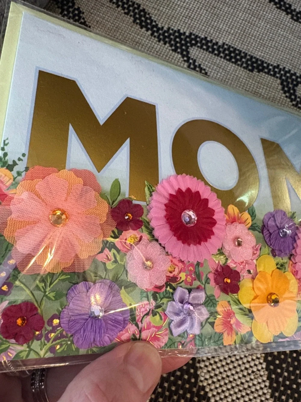 🆕Papyrus “Mom” 3D Bejeweled Flowers Mother’s Day Greeting Card